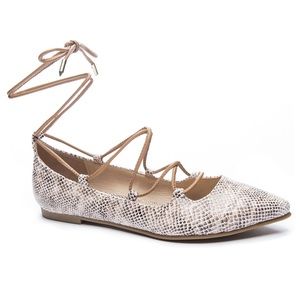 Chinese Laundry Womens Endless Summer 9 M NEW